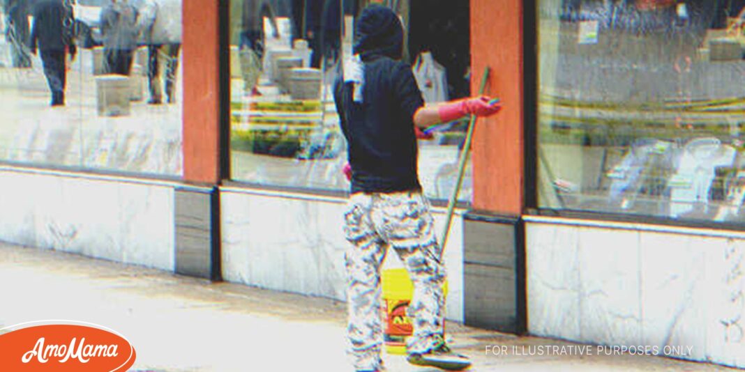 Gazdag fiú elhagyja terhes barátnőjét, később észreveszi, hogy portásként dolgozik – A nap története Gazdag fiú elhagyja terhes barátnőjét, később észreveszi, hogy portásként dolgozik – A nap története