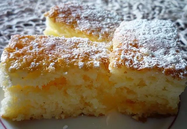 Bögrés túrós sütemény Bögrés túrós sütemény