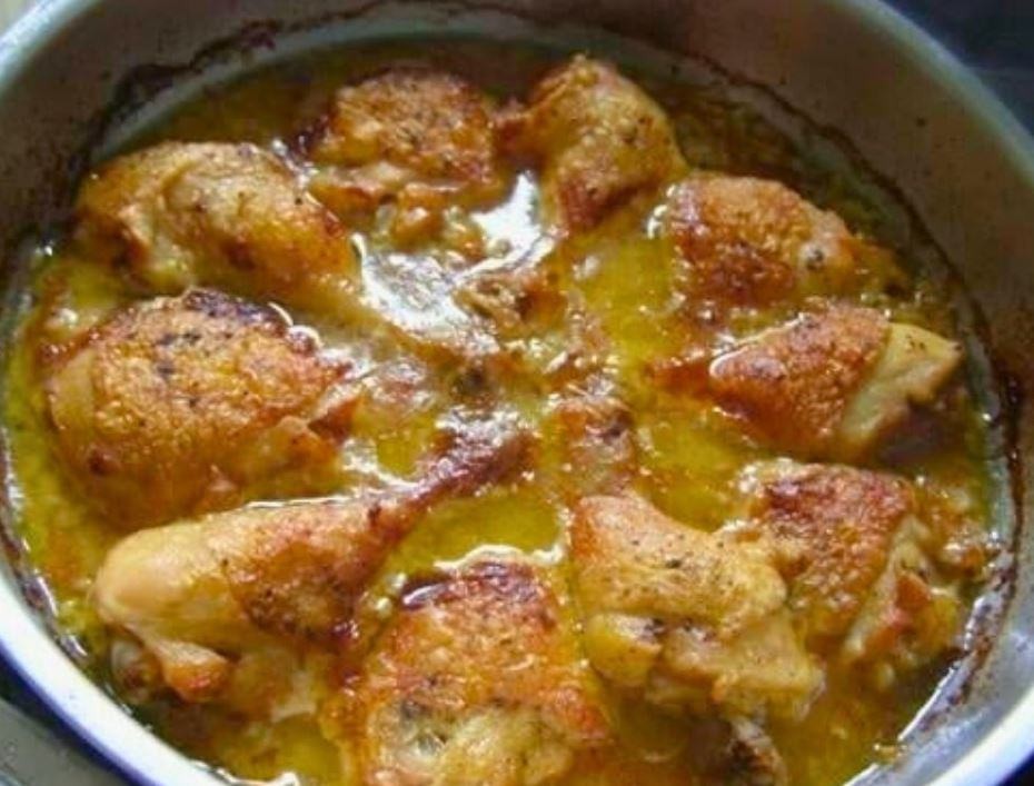 Mustáros hagymás csirke 45 perc alatt – Mind a tíz ujjad megnyalod utána. Mustáros hagymás csirke 45 perc alatt – Mind a tíz ujjad megnyalod utána.