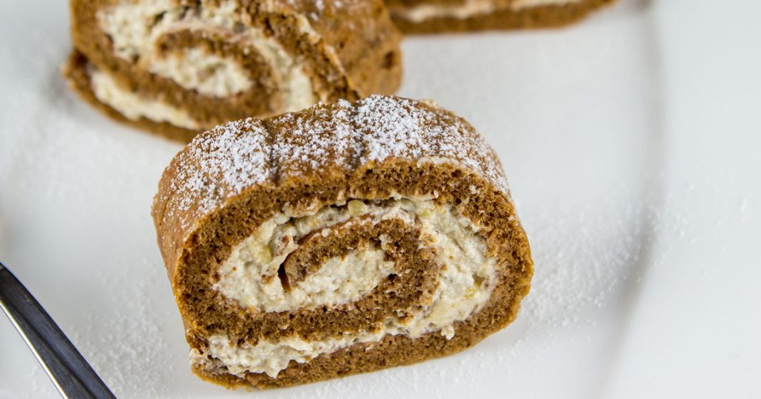 Diókrémes piskótarolád Diókrémes piskótarolád