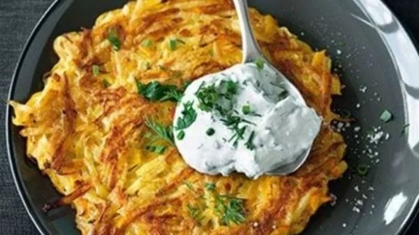 Pár szem krumpliból mennyei vacsora! Amilyen egyszerű, olyan laktató Pár szem krumpliból mennyei vacsora! Amilyen egyszerű, olyan laktató