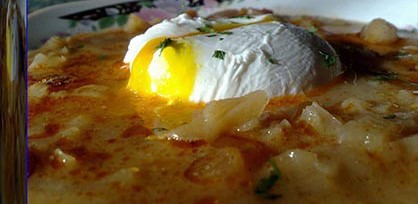 Kapros káposztaleves buggyantott tojással Kapros káposztaleves buggyantott tojással