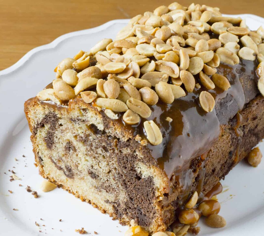 Sós mogyorós, karamellás süti Sós mogyorós, karamellás süti