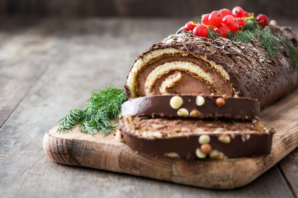Napi recept: Egy örök ünnepi klasszikus – Karácsonyi csokis tekercs