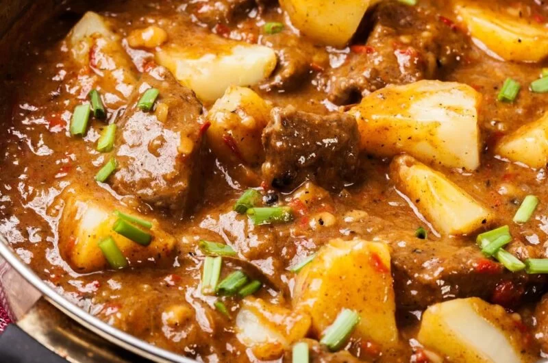 Hagyományos marhapörkölt Hagyományos marhapörkölt