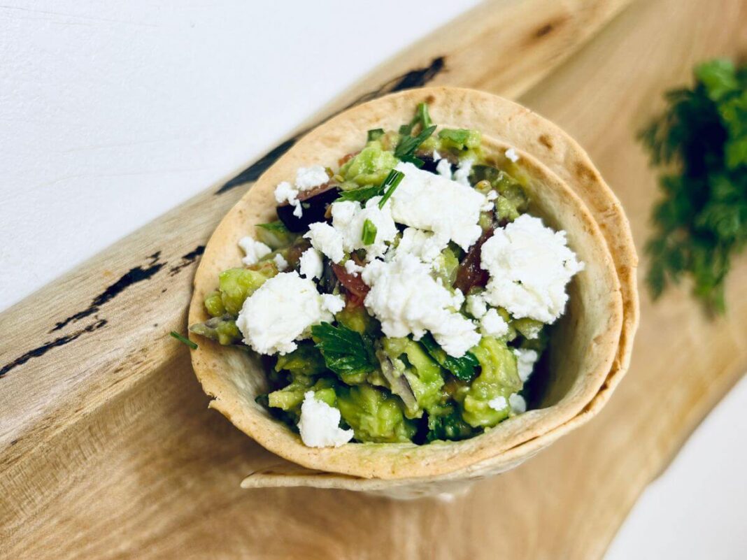 Avokádókrém- A tökéletes vacsora és vendégváró étel! Egészséges, mutatós és 20 perc alatt kész! Avokádókrém- A tökéletes vacsora és vendégváró étel! Egészséges, mutatós és 20 perc alatt kész!